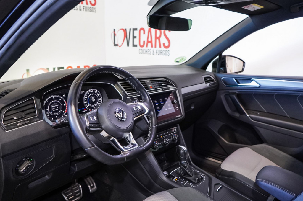 VOLKSWAGEN TIGUAN 2.0 TDI DSG R-LINE 150 de segunda mano