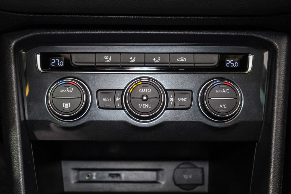 VOLKSWAGEN TIGUAN 2.0 TDI DSG R-LINE 150 de segunda mano