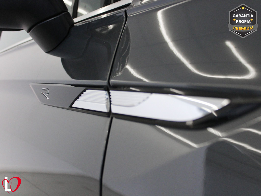 VOLKSWAGEN TIGUAN 2.0 TDI DSG R-LINE TECHO 150 de segunda mano