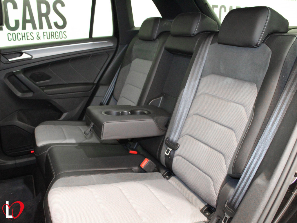 VOLKSWAGEN TIGUAN 2.0 TDI DSG R LINE TECHO 150 de segunda mano