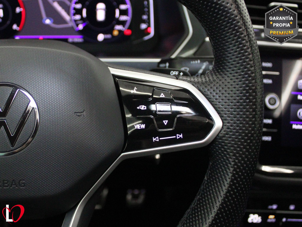 VOLKSWAGEN TIGUAN 2.0 TDI DSG R-LINE TECHO 150 de segunda mano