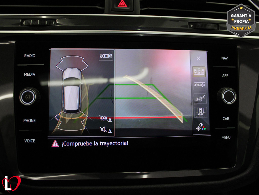 VOLKSWAGEN TIGUAN 2.0 TDI DSG R-LINE TECHO 150 de segunda mano