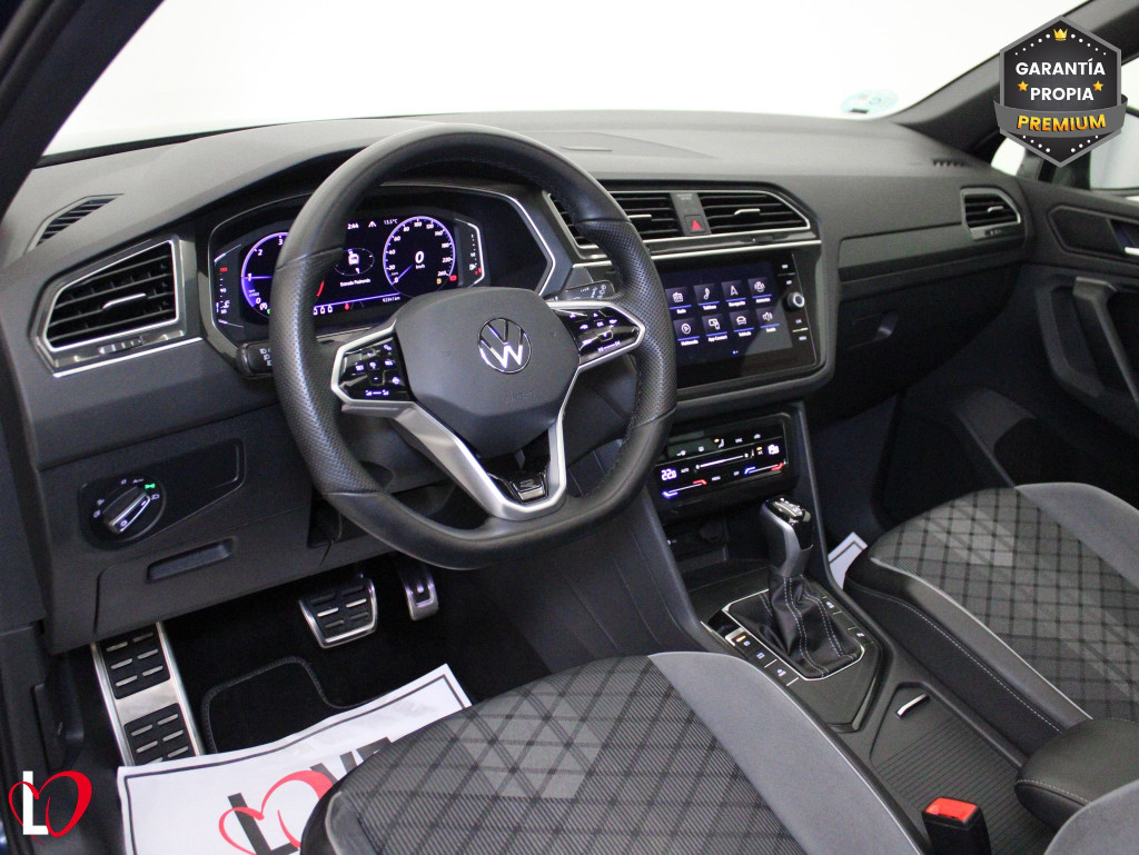 VOLKSWAGEN TIGUAN 2.0 TDI DSG R-LINE TECHO 150 de segunda mano