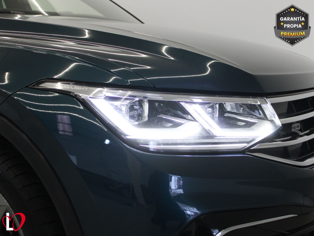 VOLKSWAGEN TIGUAN 2.0 TDI DSG R-LINE TECHO 150 de segunda mano