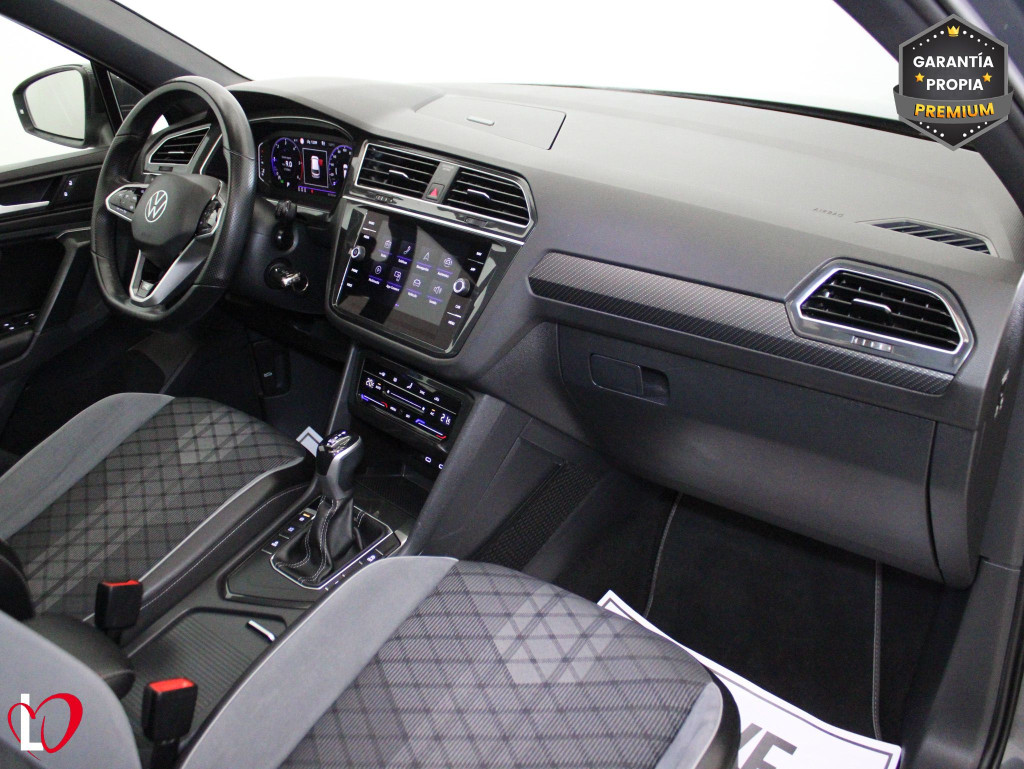 VOLKSWAGEN TIGUAN 2.0 TDI DSG R-LINE TECHO 150 de segunda mano