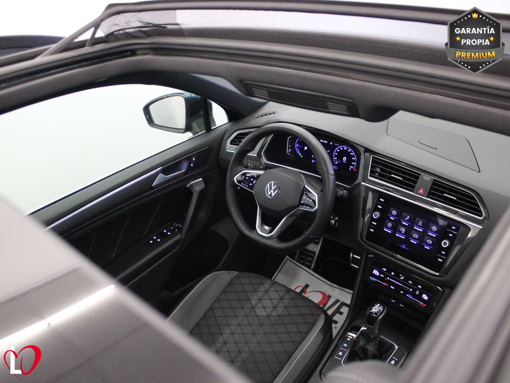 VOLKSWAGEN TIGUAN 2.0 TDI DSG R-LINE TECHO 150 de segunda mano