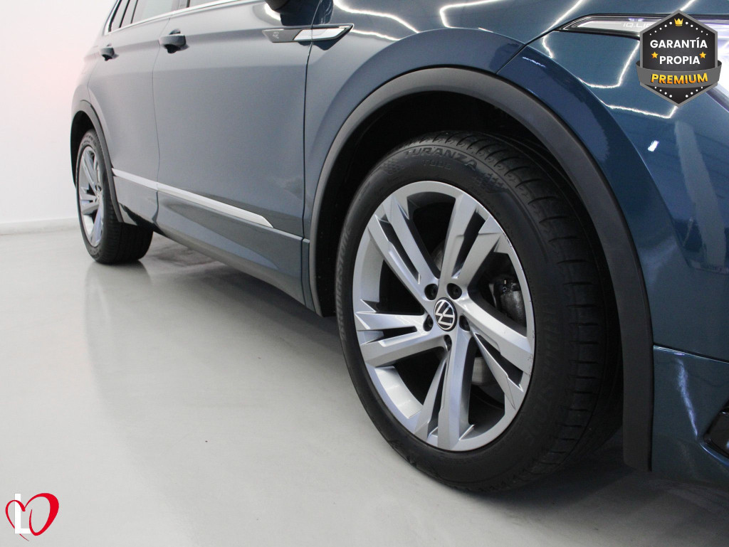 VOLKSWAGEN TIGUAN 2.0 TDI DSG R-LINE TECHO 150 de segunda mano