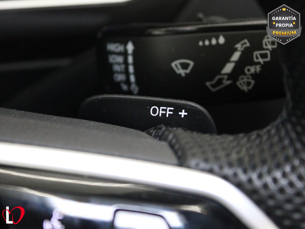 VOLKSWAGEN TIGUAN 2.0 TDI DSG R-LINE TECHO 150 de segunda mano