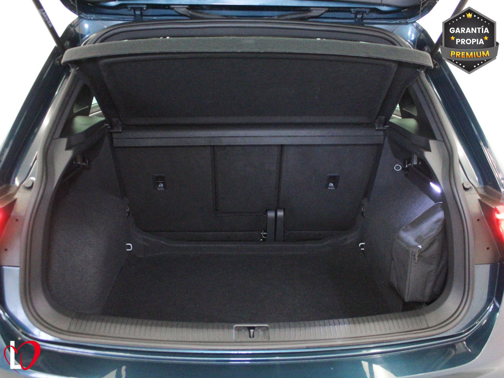 VOLKSWAGEN TIGUAN 2.0 TDI DSG R-LINE TECHO 150 de segunda mano