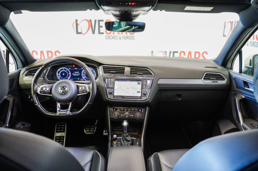 VOLKSWAGEN TIGUAN 2.0 TDI DSG R-LINE TECHO de segunda mano