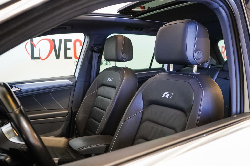 VOLKSWAGEN TIGUAN 2.0 TDI DSG R-LINE TECHO de segunda mano