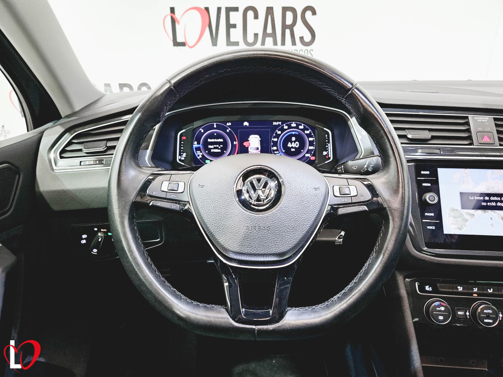 VOLKSWAGEN TIGUAN 2.0 TDI DSG SPORT TECHO 150 de segunda mano