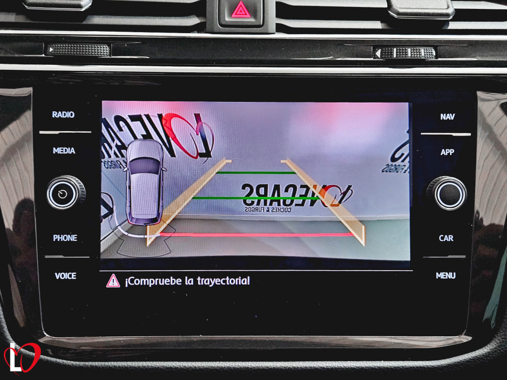 VOLKSWAGEN TIGUAN 2.0 TDI DSG SPORT TECHO 150 de segunda mano