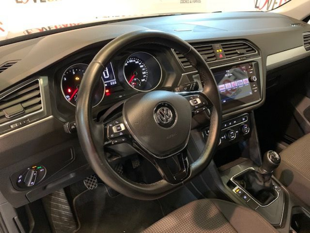 VOLKSWAGEN TIGUAN 2.0 TDI EDITION 115CV de segunda mano