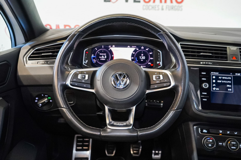 VOLKSWAGEN TIGUAN 2.0 TDI R LINE INT/EXT TECHO 150 de segunda mano