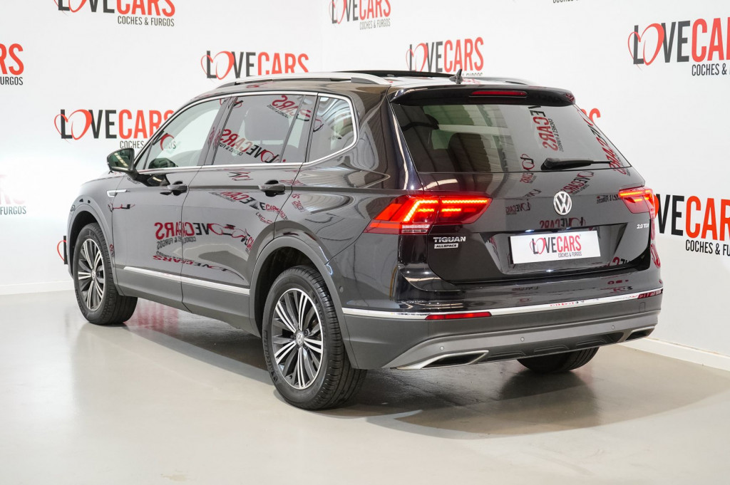 VOLKSWAGEN TIGUAN ALLSPACE 2.0 TDI DSG  7 CARAT TECHO 150 de segunda mano