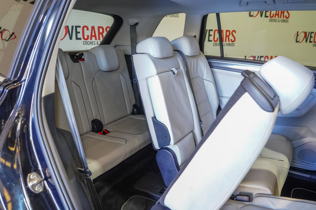 VOLKSWAGEN TIGUAN ALLSPACE 2.0 TDI DSG  7 CARAT TECHO 150 de segunda mano