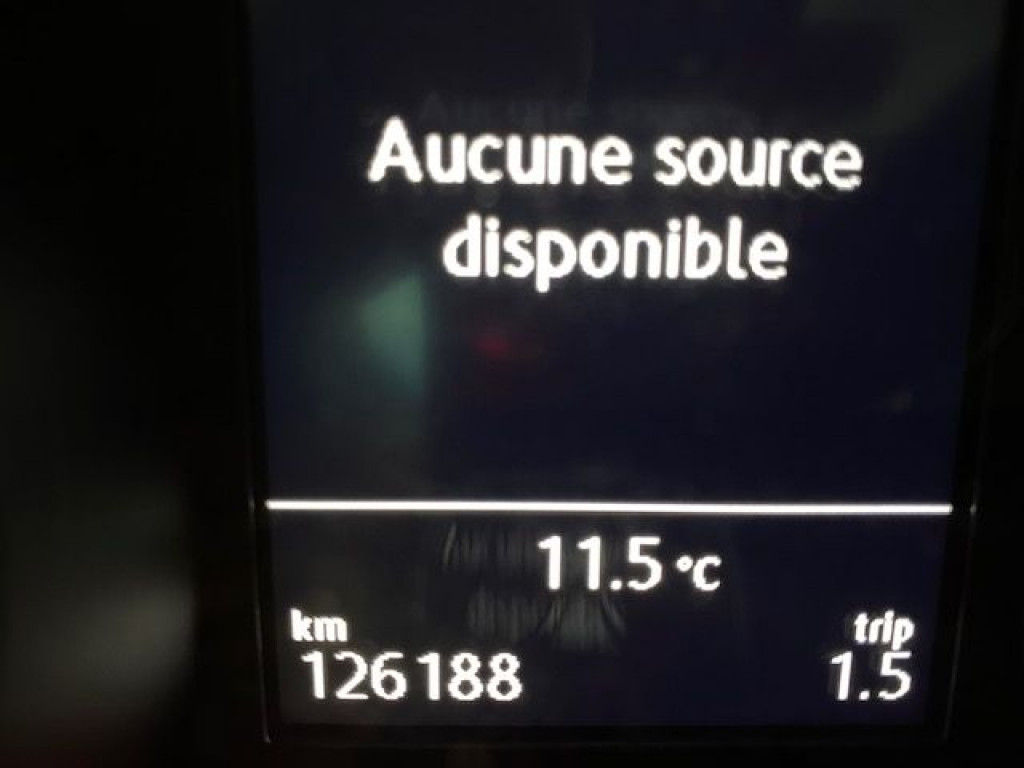 VOLKSWAGEN TOURAN 1.6 TDI AUTOM. TRENDLINE 115CV de segunda mano