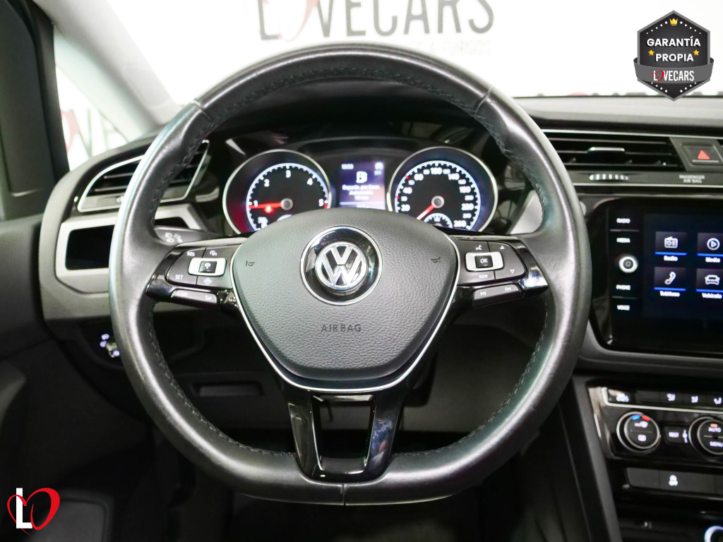 VOLKSWAGEN TOURAN 1.6 TDI BMT ADVANCE TECHO 115 de segunda mano