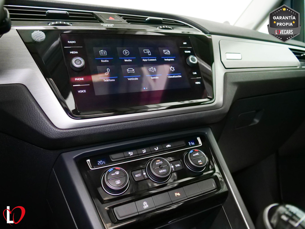 VOLKSWAGEN TOURAN 1.6 TDI BMT ADVANCE TECHO 115 de segunda mano