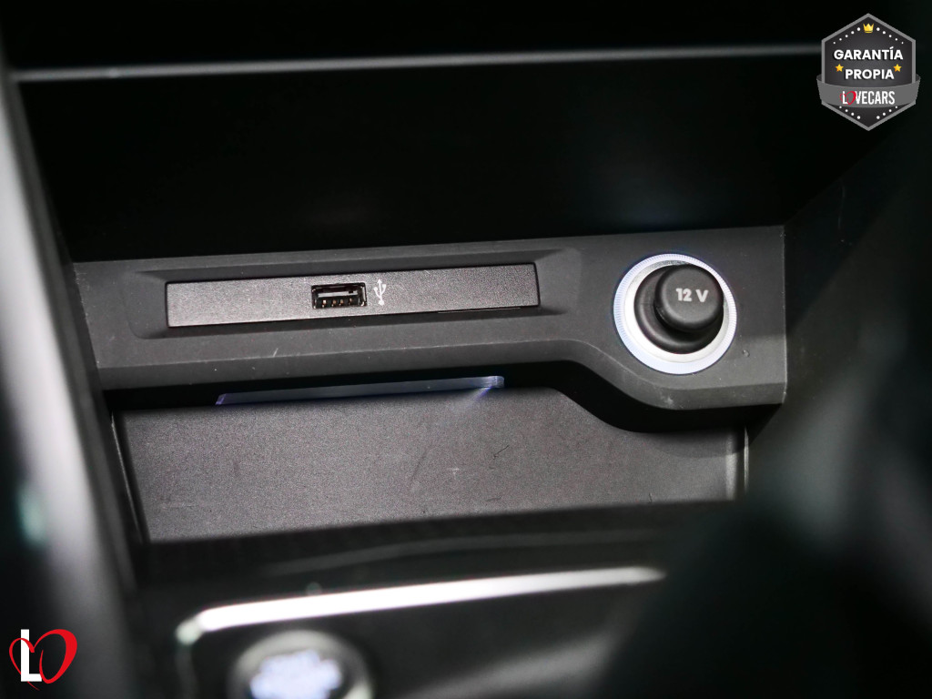 VOLKSWAGEN TOURAN 1.6 TDI BMT ADVANCE TECHO 115 de segunda mano