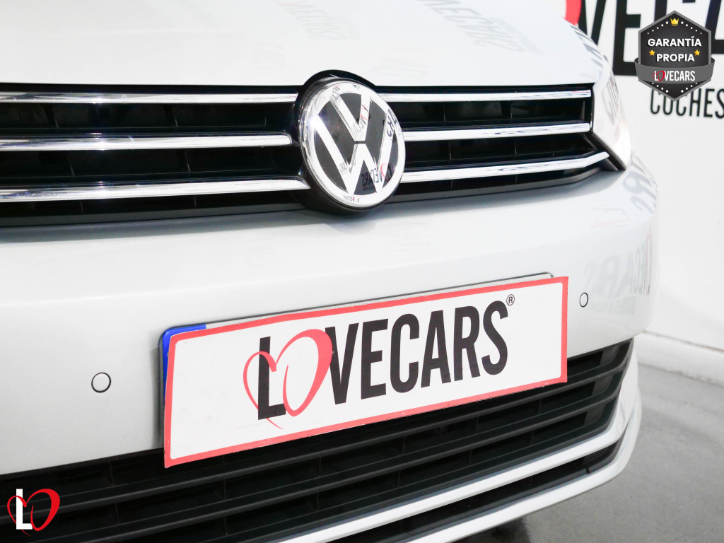 VOLKSWAGEN TOURAN 1.6 TDI BMT ADVANCE TECHO 115 de segunda mano