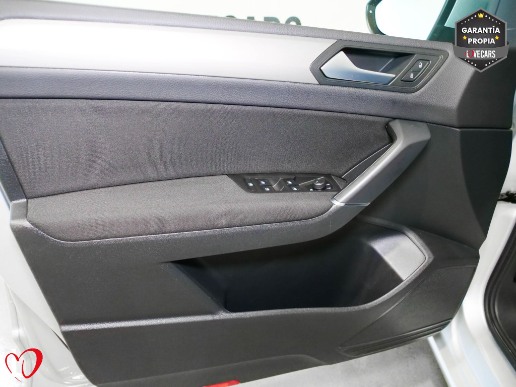 VOLKSWAGEN TOURAN 1.6 TDI BMT ADVANCE TECHO 115 de segunda mano