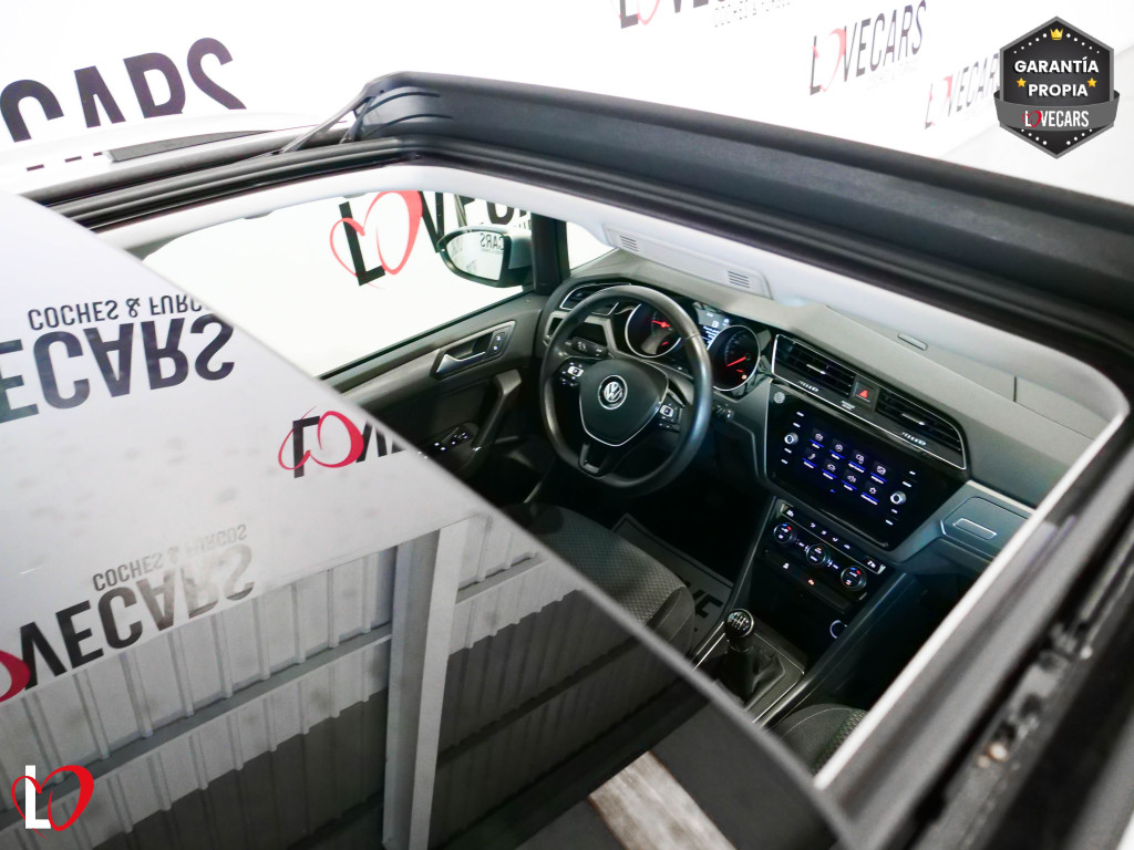 VOLKSWAGEN TOURAN 1.6 TDI BMT ADVANCE TECHO 115 de segunda mano