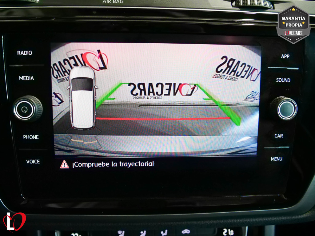 VOLKSWAGEN TOURAN 1.6 TDI BMT ADVANCE TECHO 115 de segunda mano