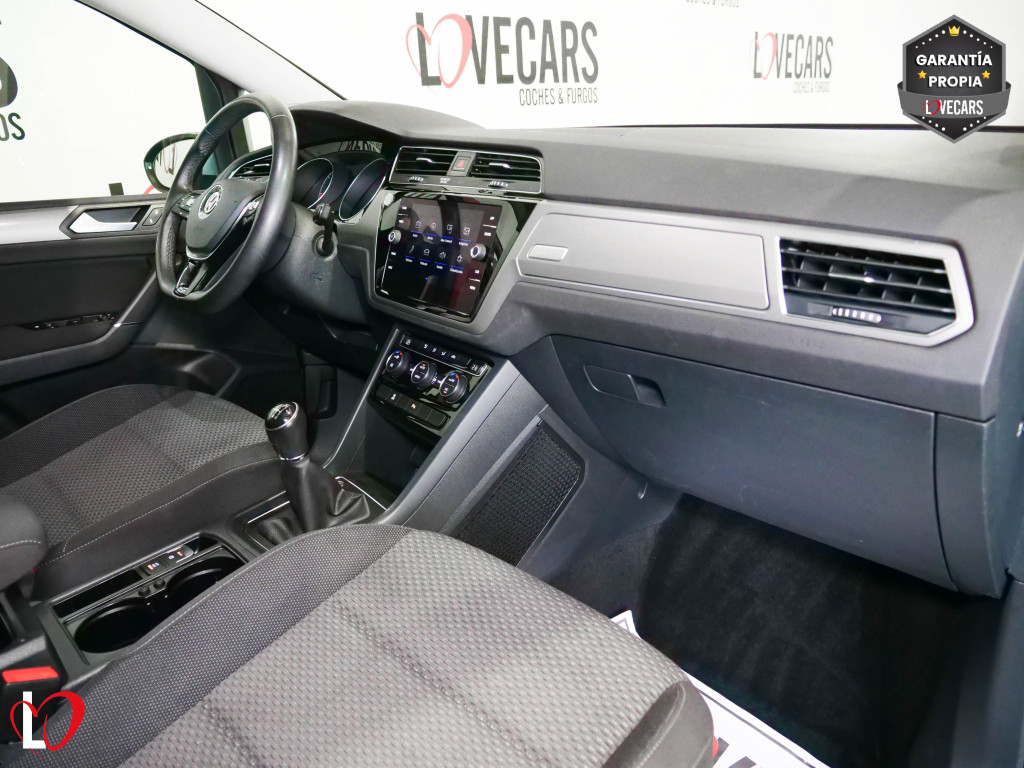 VOLKSWAGEN TOURAN 1.6 TDI BMT ADVANCE TECHO 115 de segunda mano