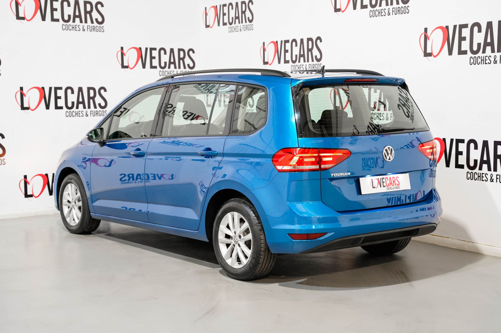 VOLKSWAGEN TOURAN 1.6 TDI BUSINESS & NAVI 7 PLAZAS 115 de segunda mano