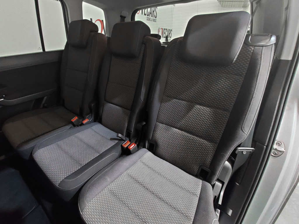 VOLKSWAGEN TOURAN 1.6 TDI DSG 7 BUSINESS 115 de segunda mano