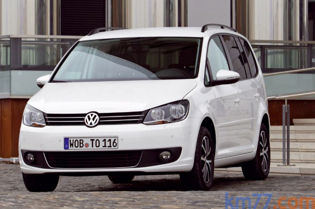 VOLKSWAGEN TOURAN 1.6 TDI DSG 7 PL CONFORTLINE 105 de segunda mano