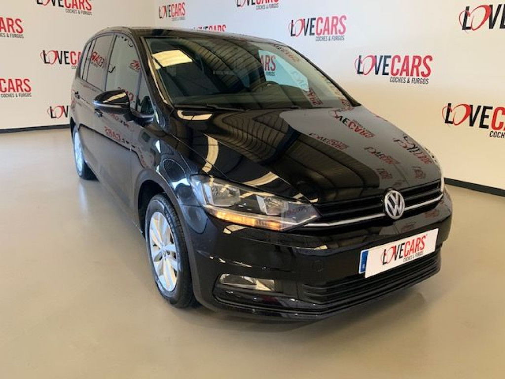 VOLKSWAGEN TOURAN 1.6 TDI EDITION BMT 7 PLAZAS 115CV de segunda mano