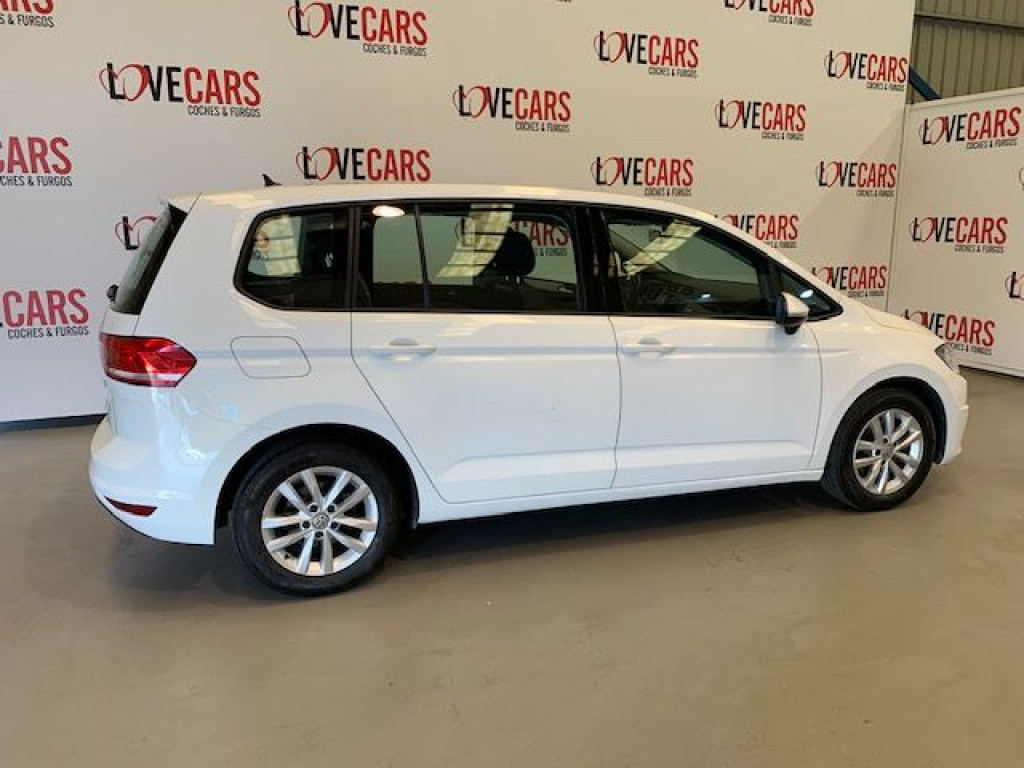 VOLKSWAGEN TOURAN 1.6 TDI EDITION DSG de segunda mano