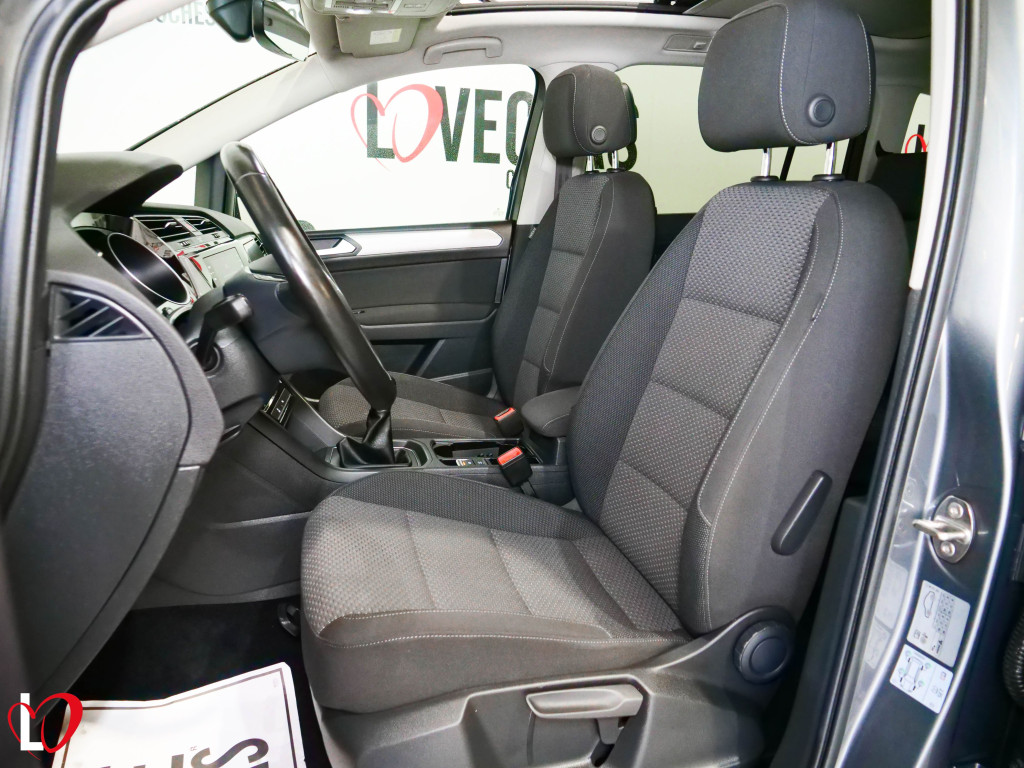 VOLKSWAGEN TOURAN 2.0 TDI ADVANCE 7 PLAZAS TECHO 150 de segunda mano