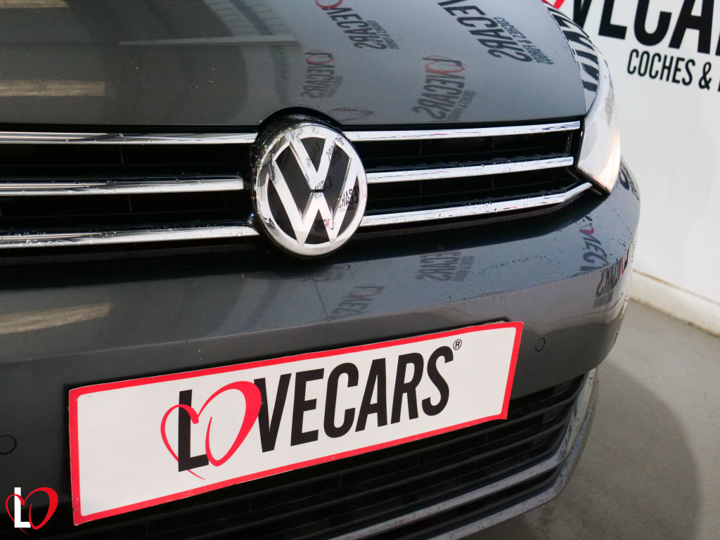 VOLKSWAGEN TOURAN 2.0 TDI ADVANCE 7 PLAZAS TECHO 150 de segunda mano
