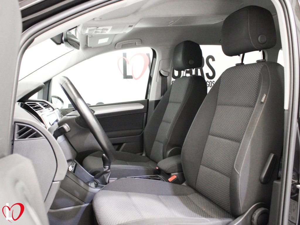 VOLKSWAGEN TOURAN 2.0 TDI ADVANCE BMT 7 PLAZAS 150 de segunda mano