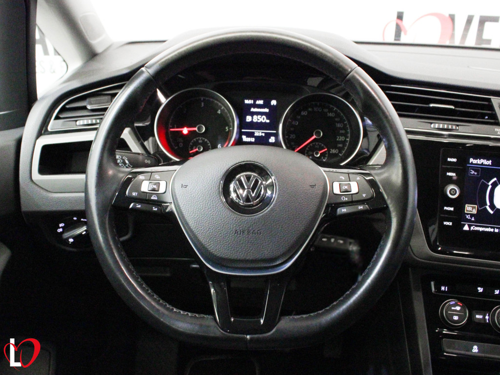 VOLKSWAGEN TOURAN 2.0 TDI ADVANCE BMT 7 PLAZAS 150 de segunda mano