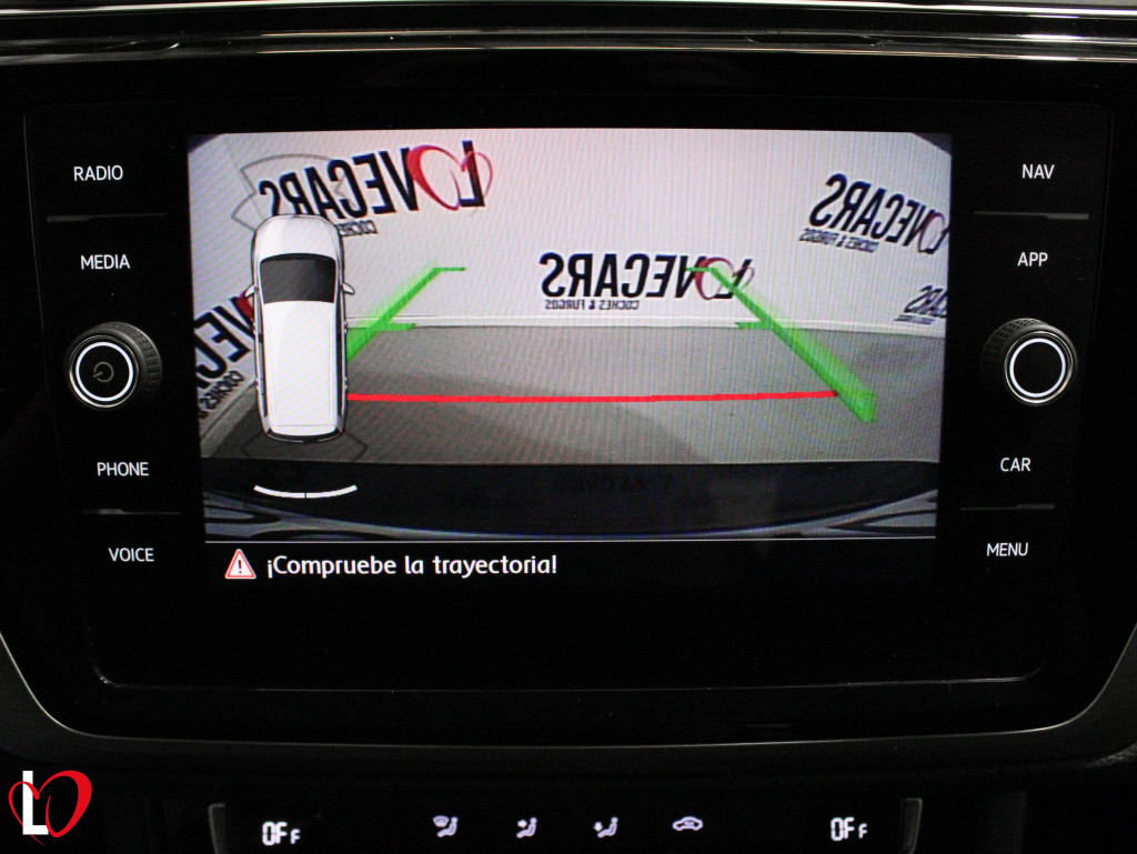 VOLKSWAGEN TOURAN 2.0 TDI ADVANCE BMT 7 PLAZAS 150 de segunda mano