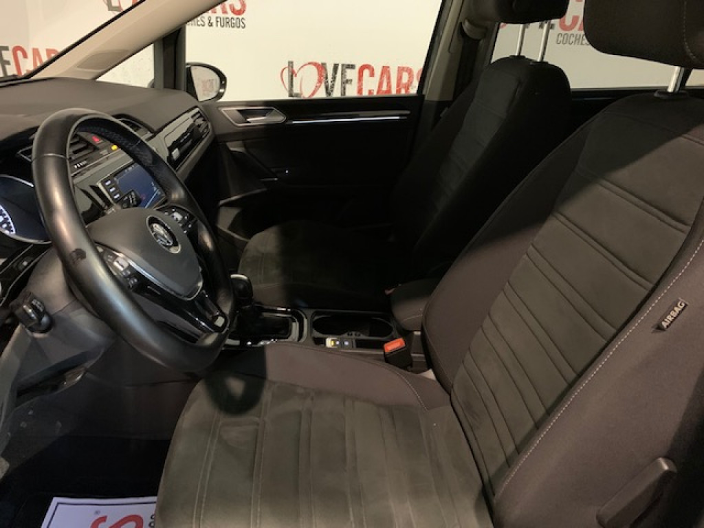 VOLKSWAGEN TOURAN 2.0 TDI BLUMOTION R LINE 190CV de segunda mano