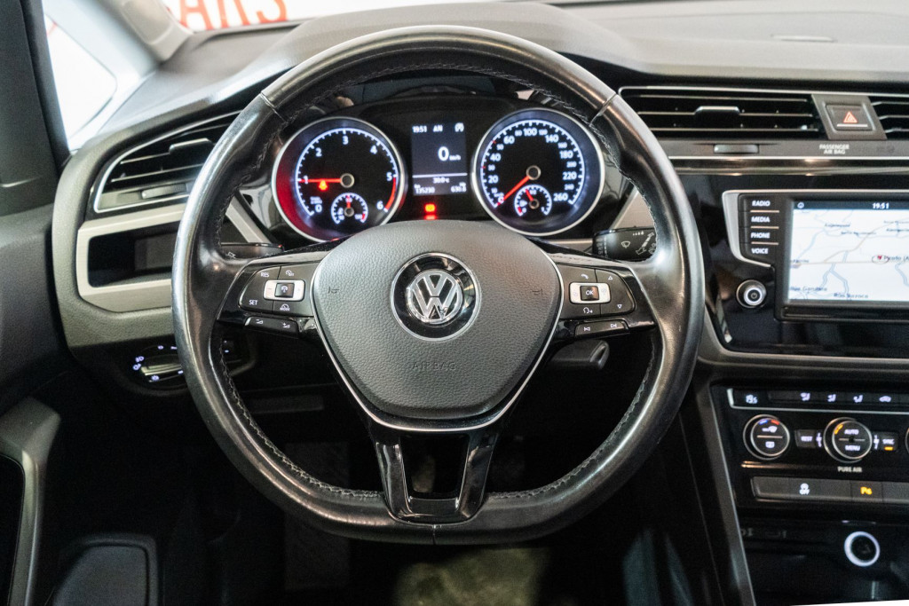 VOLKSWAGEN TOURAN 2.0 TDI CONFORTLINE BUSINESS 150 de segunda mano