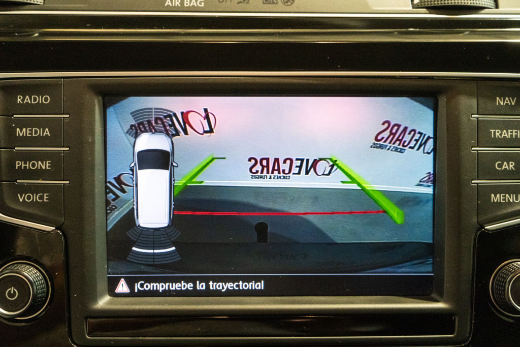 VOLKSWAGEN TOURAN 2.0 TDI CONFORTLINE BUSINESS 150 de segunda mano