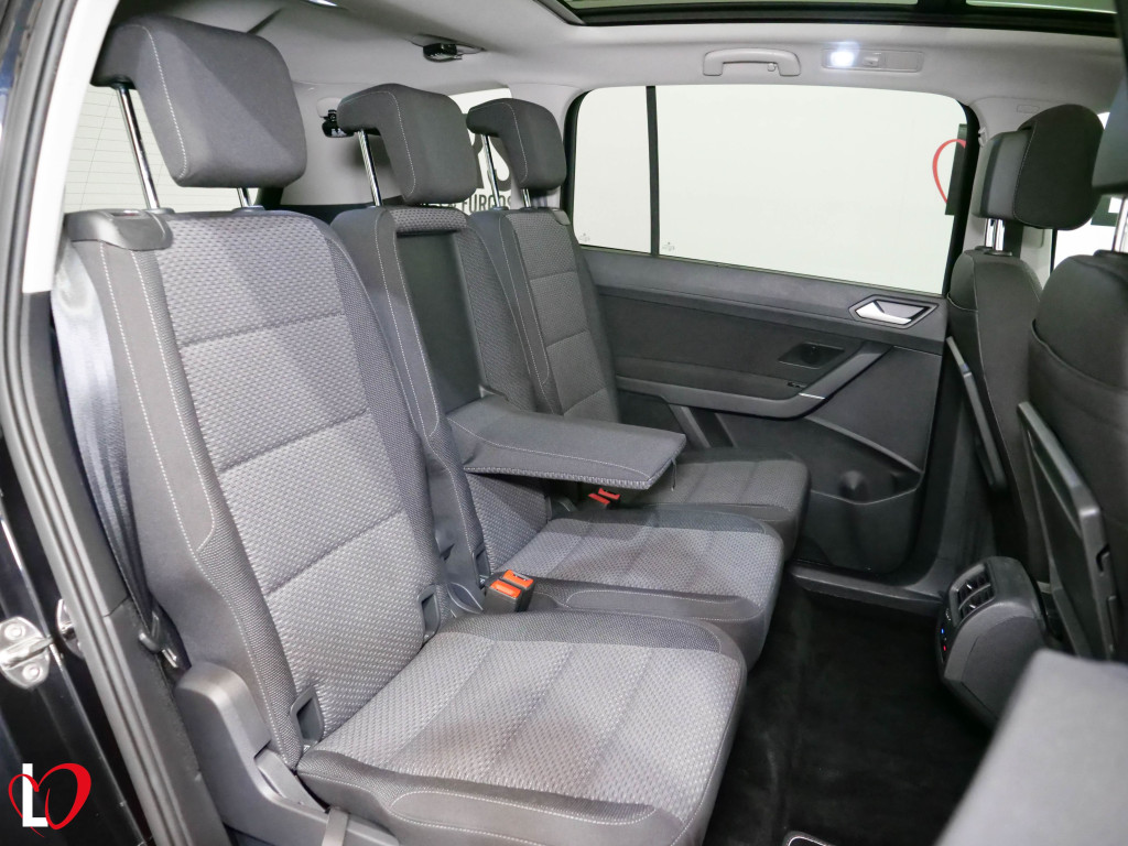 VOLKSWAGEN TOURAN 2.0 TDI CR ADVANCE TECHO BMT 150 de segunda mano