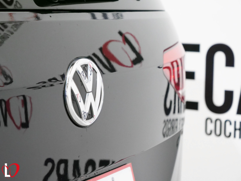 VOLKSWAGEN TOURAN 2.0 TDI CR ADVANCE TECHO BMT 150 de segunda mano