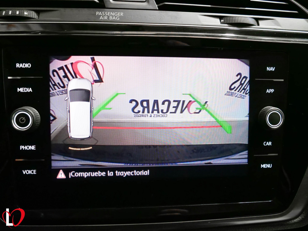 VOLKSWAGEN TOURAN 2.0 TDI CR ADVANCE TECHO BMT 150 de segunda mano