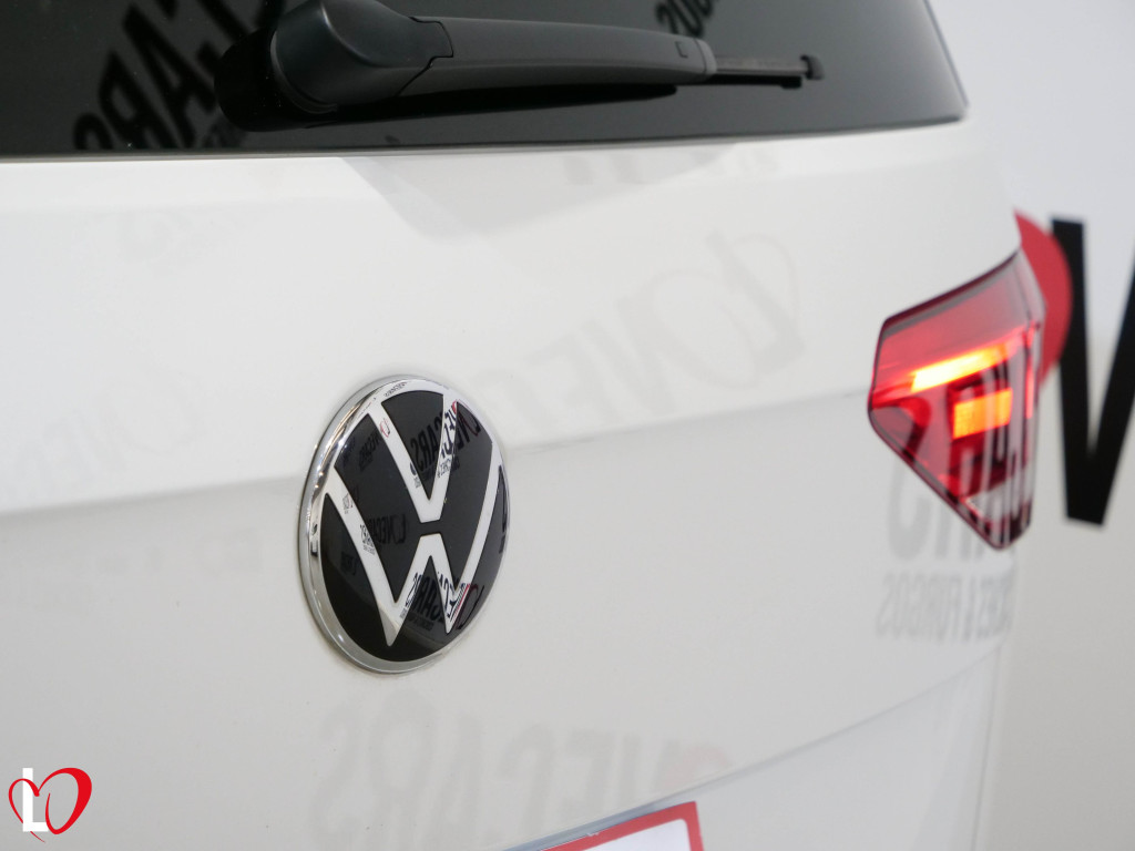 VOLKSWAGEN TOURAN 2.0 TDI DSG-7 CARAT 115 de segunda mano