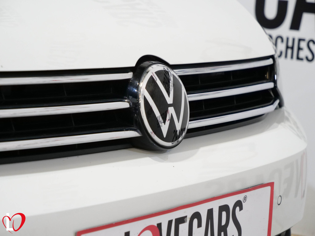 VOLKSWAGEN TOURAN 2.0 TDI DSG-7 CARAT 115 de segunda mano