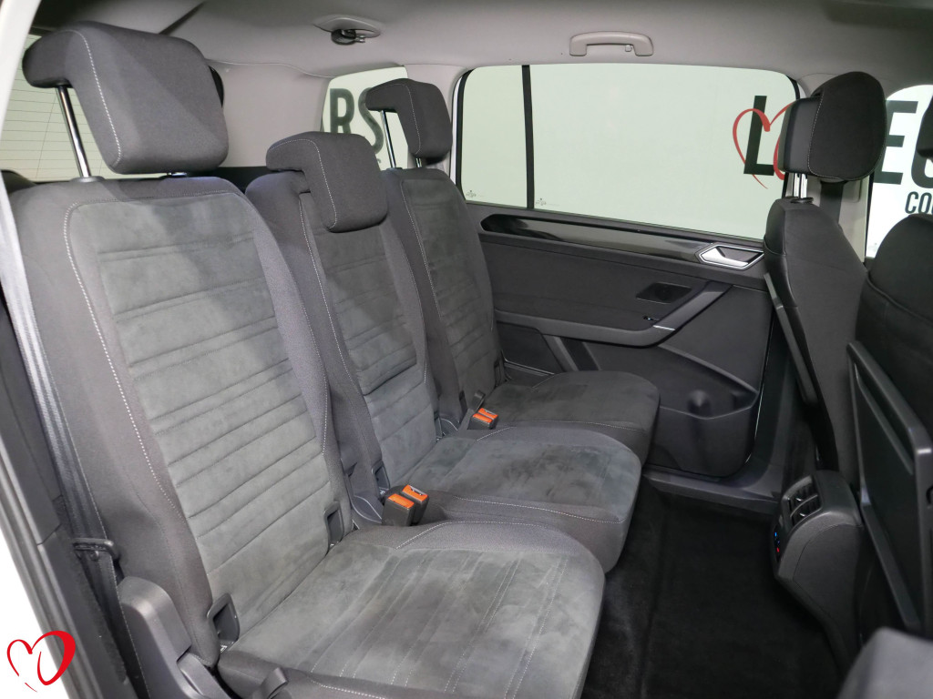 VOLKSWAGEN TOURAN 2.0 TDI DSG-7 CARAT 115 de segunda mano