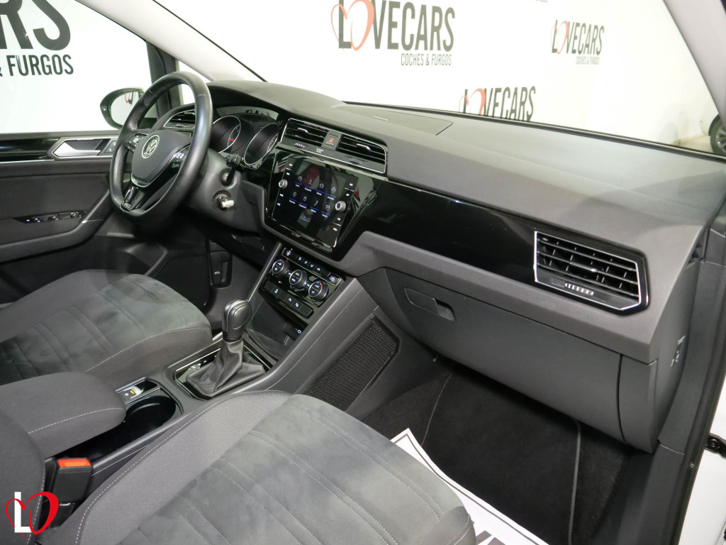 VOLKSWAGEN TOURAN 2.0 TDI DSG-7 CARAT 115 de segunda mano